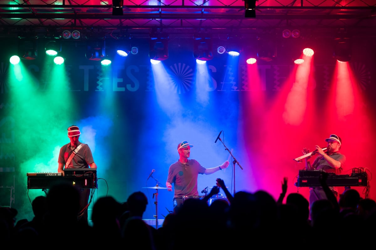 Saltfest koskettimet
